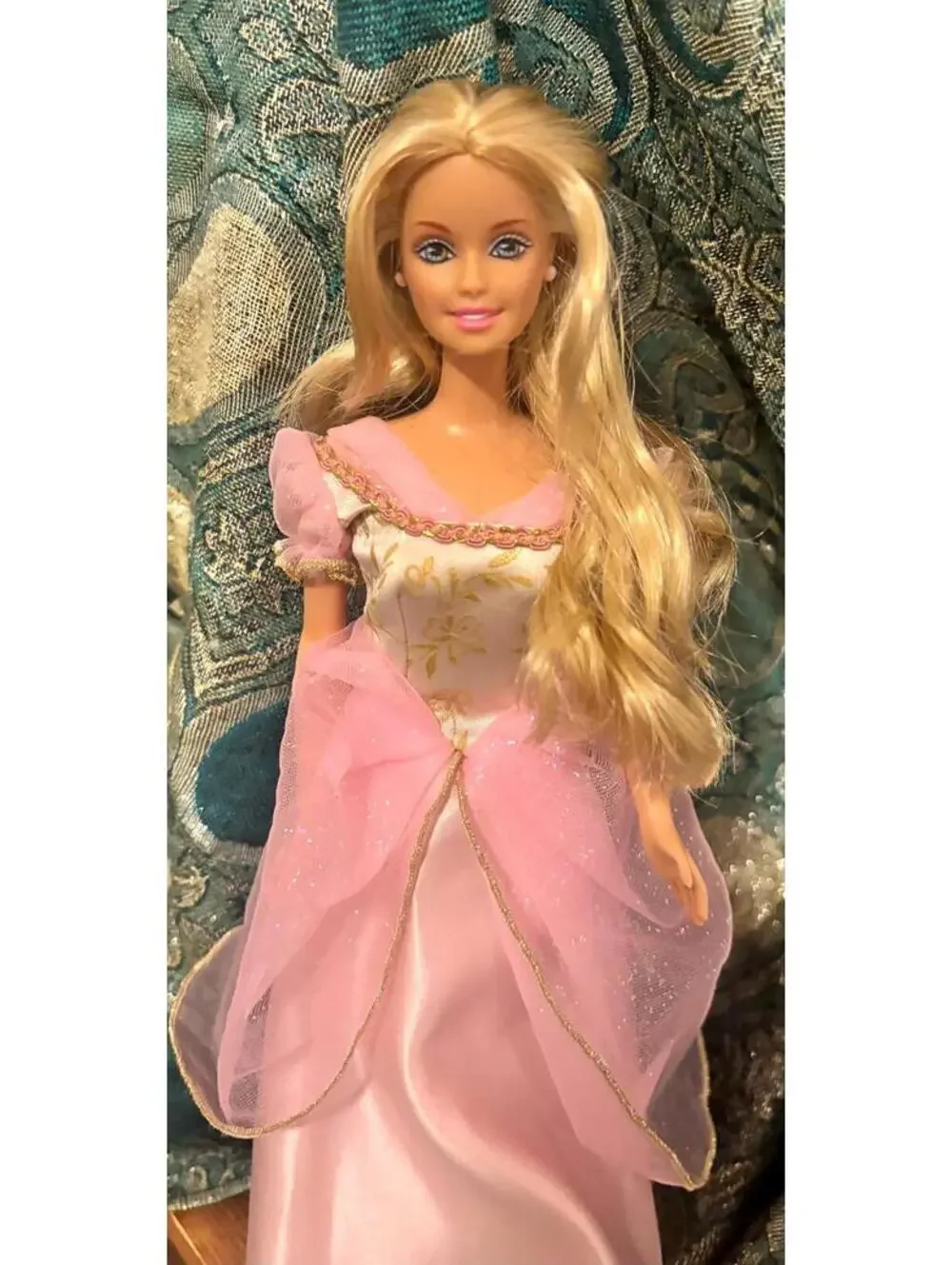 Barbie Easy-To-Dress Princess 1999
